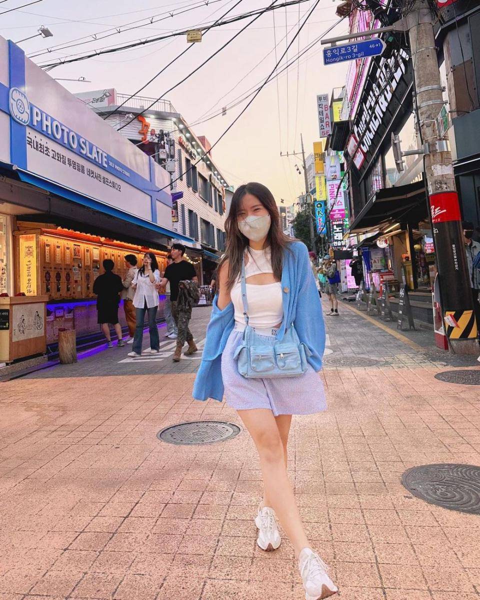 OOTD simpel ala Titan Tyra (instagram.com/titantyra)
