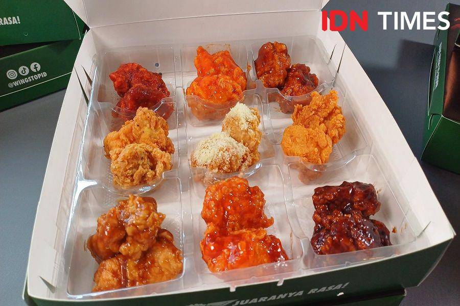 Boneless chicken flavor box 9 rasa dari Wingstop (IDN Times/Dhiya Awlia Azzahra)