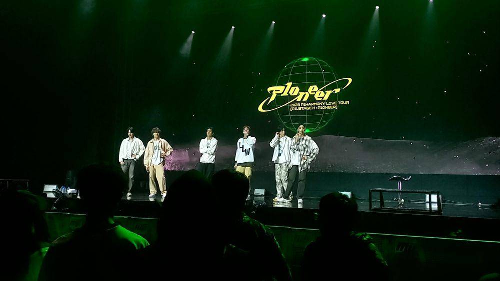 P1HARMONY di P1HARMONY LIVE TOUR [P1USTAGE H:P1ONEER] IN JAKARTA pada Sabtu (14/10/2023) (dok. Pribadi/Ines Melia)