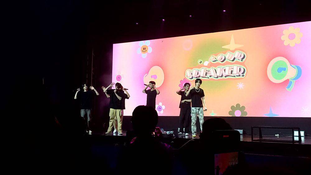 P1HARMONY di P1HARMONY LIVE TOUR [P1USTAGE H:P1ONEER] IN JAKARTA pada Sabtu (14/10/2023) (dok. Pribadi/Ines Melia)