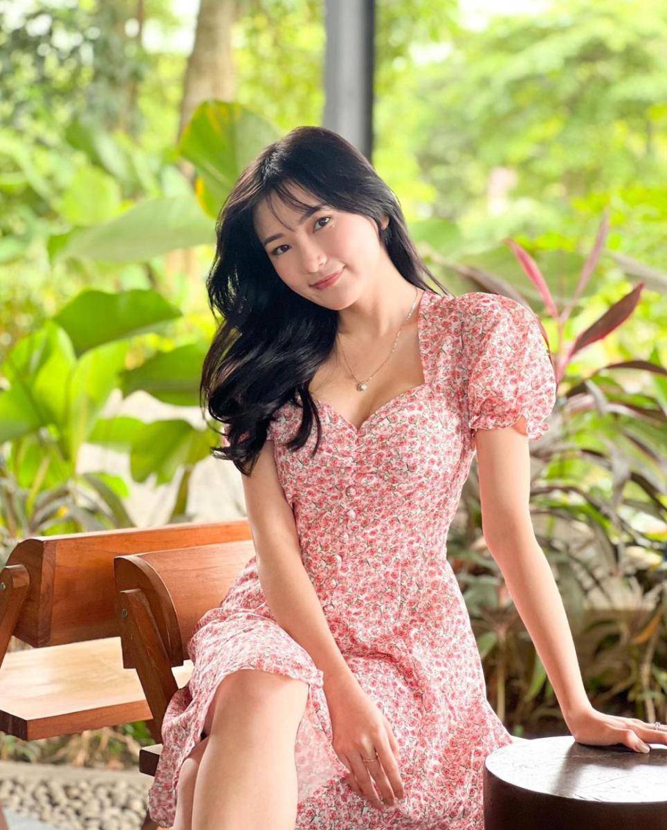 Angelia Christy (instagram.com/angeliachristy_)