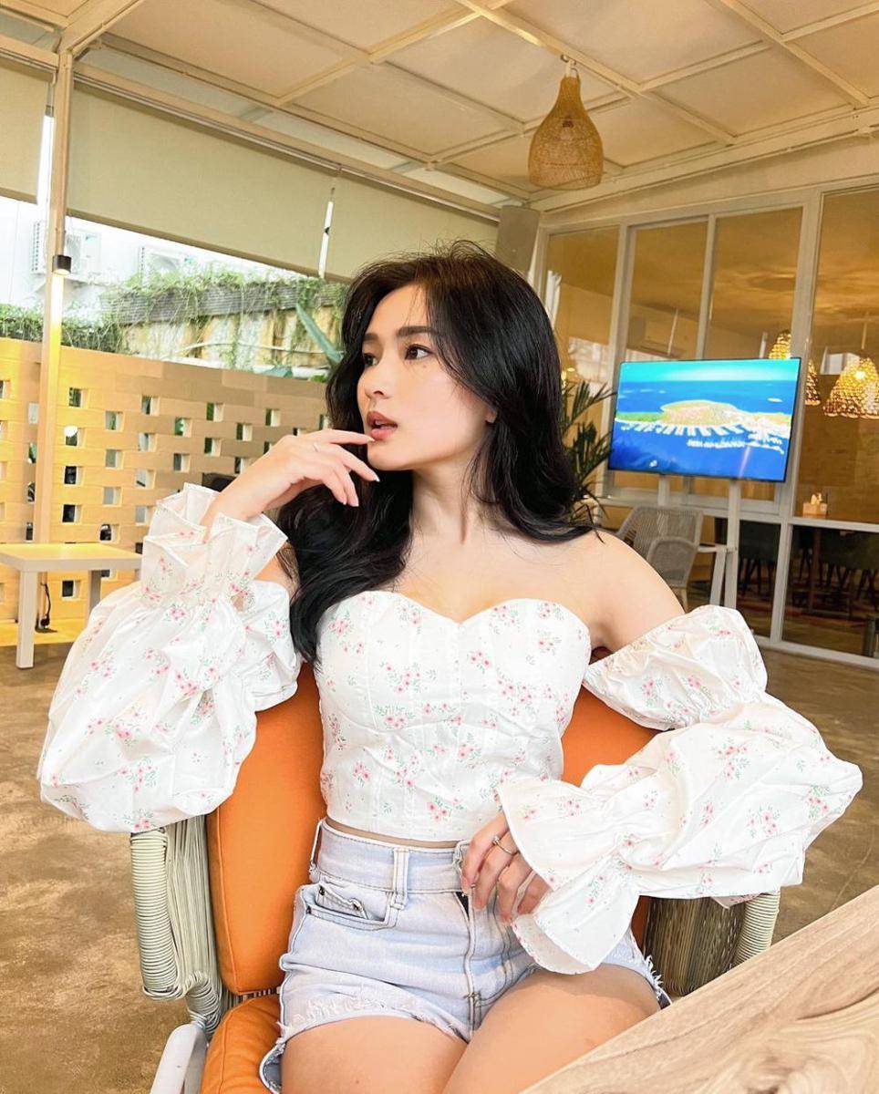 Angelia Christy (instagram.com/angeliachristy_)