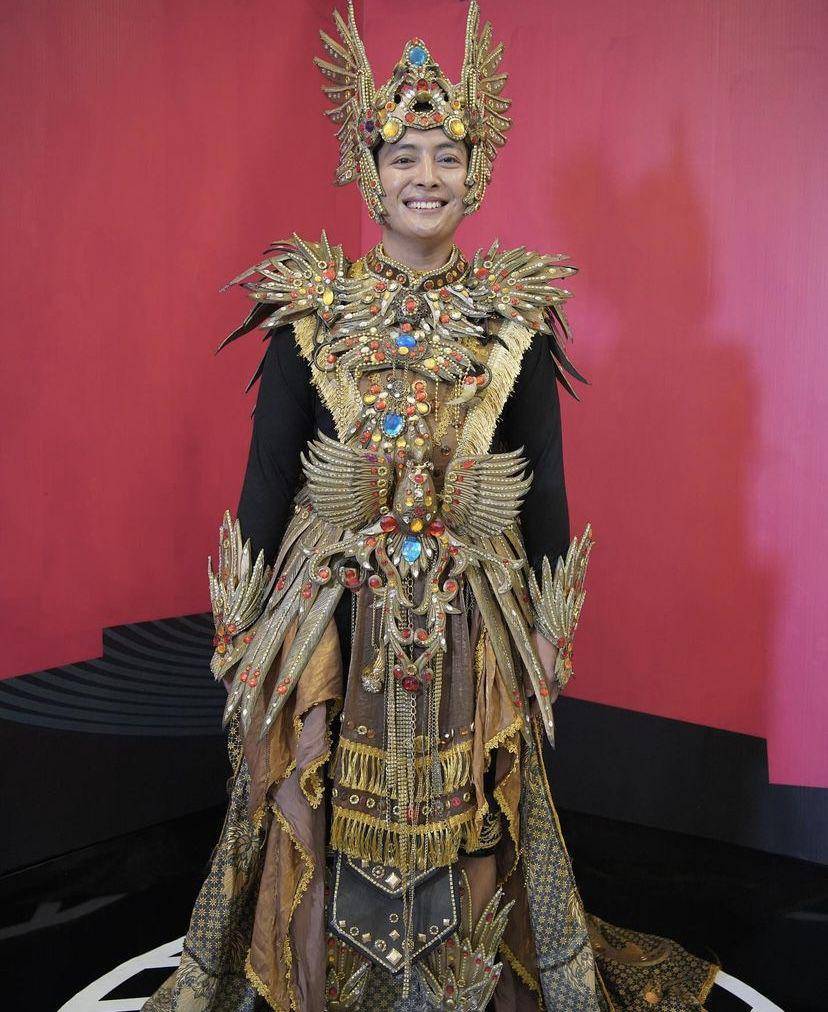potret Adi Syahreza menang best dressed di TikTok Awards Indonesia 2023 (Instagram.com/adisyah_reza)
