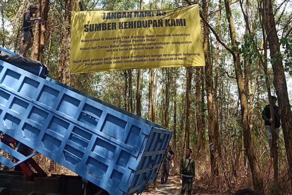 Proyek di kawasan Taman Wisata Alam Gunung Batur Bukit Payang, Kabupaten Bangli. (Dok.YLBHI LBH Bali)