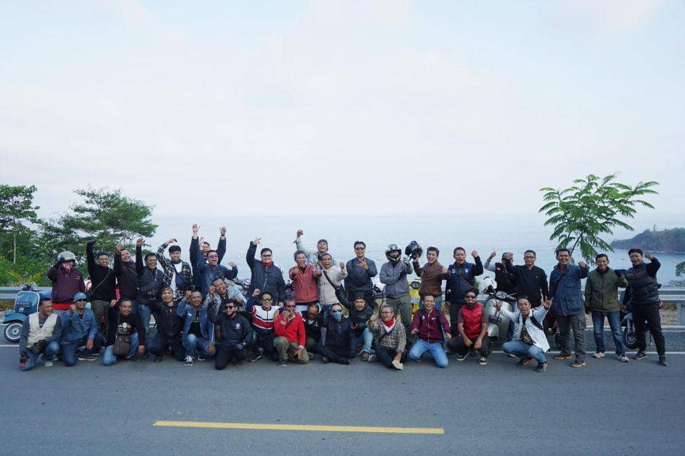 Ketagihan Riding Vespa, Mas Dhito Ajak Bupati Trenggalek Riding Bareng