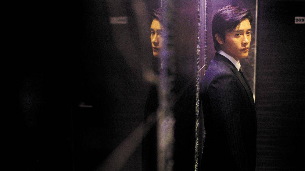 Lee Byung Hun dalam film A Bittersweet Life. (dok. CJ Entertainment/A Bittersweet Life)