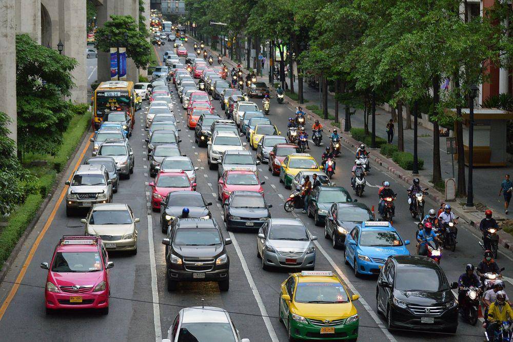 ilustrasi gas buang kendaraan bermotor menyebabkan polusi udara (pxhere.com)