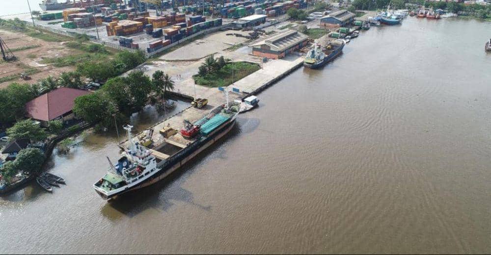 Terminal Curah Cair (TCC) di Terminal Martapura Baru, Pelabuhan Banjarmasin (Dok. IDN Times)