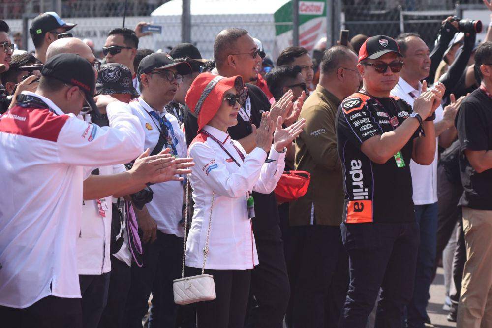 Gelaran Pertamina Grand Prix of Indonesia 2023 rampung hari ini, Minggu, 15 Oktober 2023. Selama 3 hari kegiatan, ajang balap internasional ini terbilang sukses dan ditutup dengan baik oleh kemenangan Francesco Bagnaia dari Ducati Lenovo Team. (Dok. Pertamina)