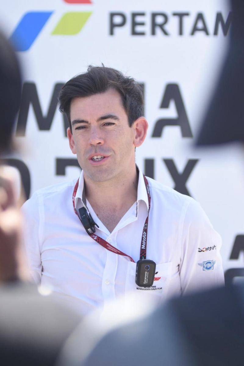Dorna Chief Sporting Officer Carlos Ezpeleta melakukan sesi wawancara dengan media 1 hari sebelum ajang MotoGP Pertamina Grand Prix Of Indonesia 2023 di Pertamina Mandalika International Circuit, Lombok Tengah, Nusa Tenggara Barat pada Sabtu (14/10/2023). (Dok. Pertamina)