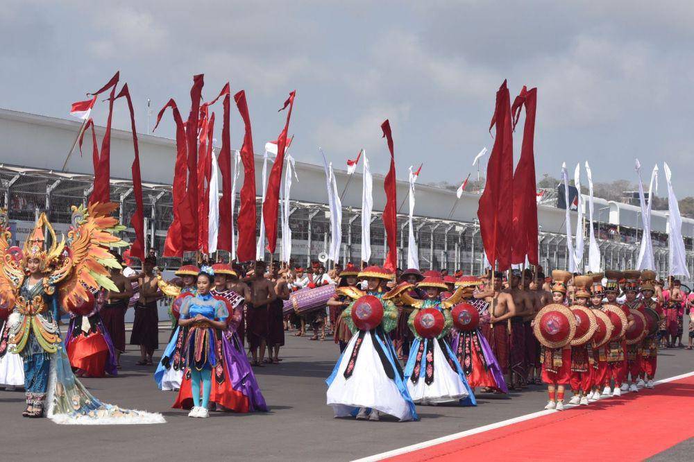 Gelaran Pertamina Grand Prix of Indonesia 2023 rampung hari ini, Minggu, 15 Oktober 2023. Selama 3 hari kegiatan, ajang balap internasional ini terbilang sukses dan ditutup dengan baik oleh kemenangan Francesco Bagnaia dari Ducati Lenovo Team. (Dok. Pertamina)