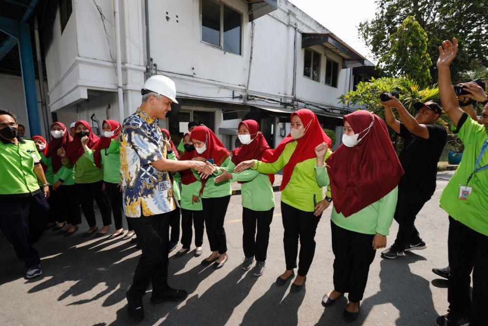 Ganjar Janji Majukan Produk Dalam Negeri