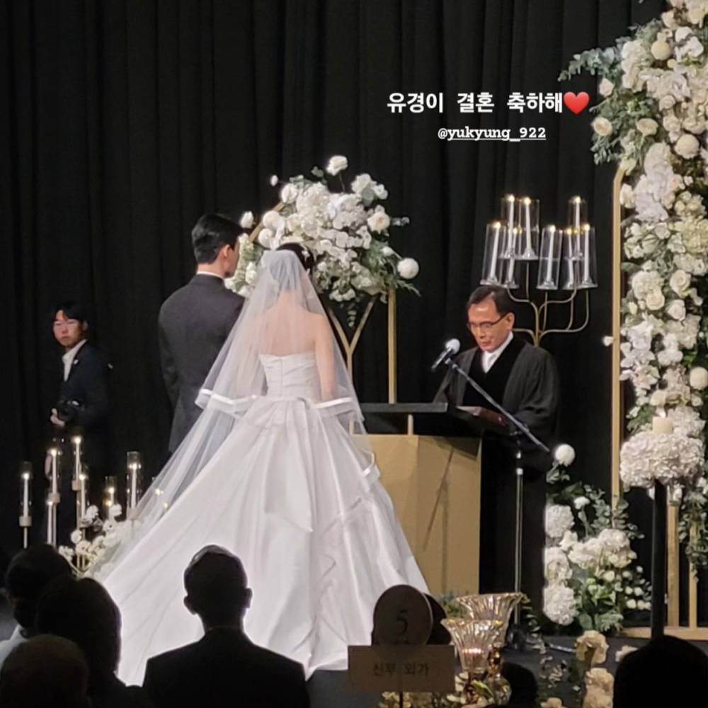 potret pernikahan Hong Yoo Kyung (instagram.com/yo_dingu)