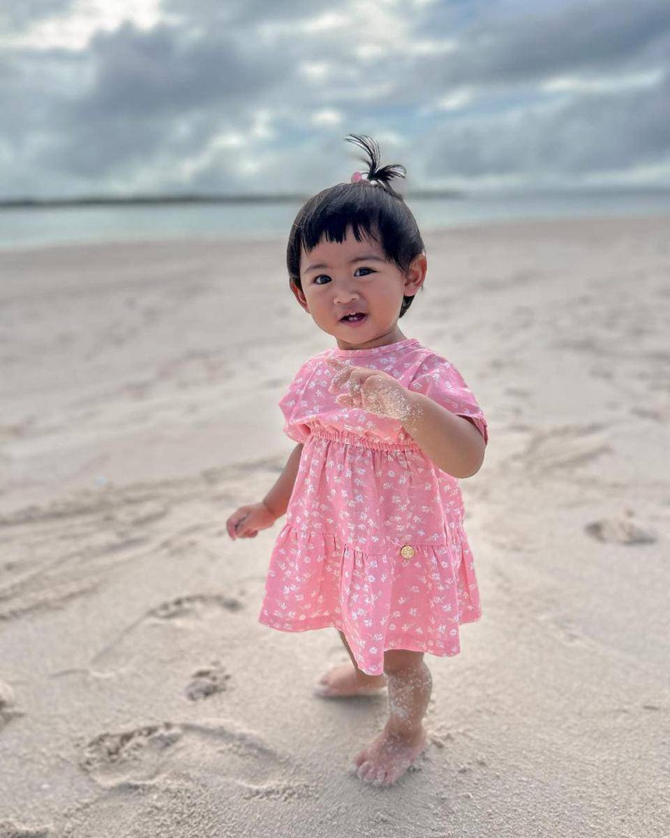 potret liburan Cut Raifa Aramoana (instagram.com/riaricis1795)