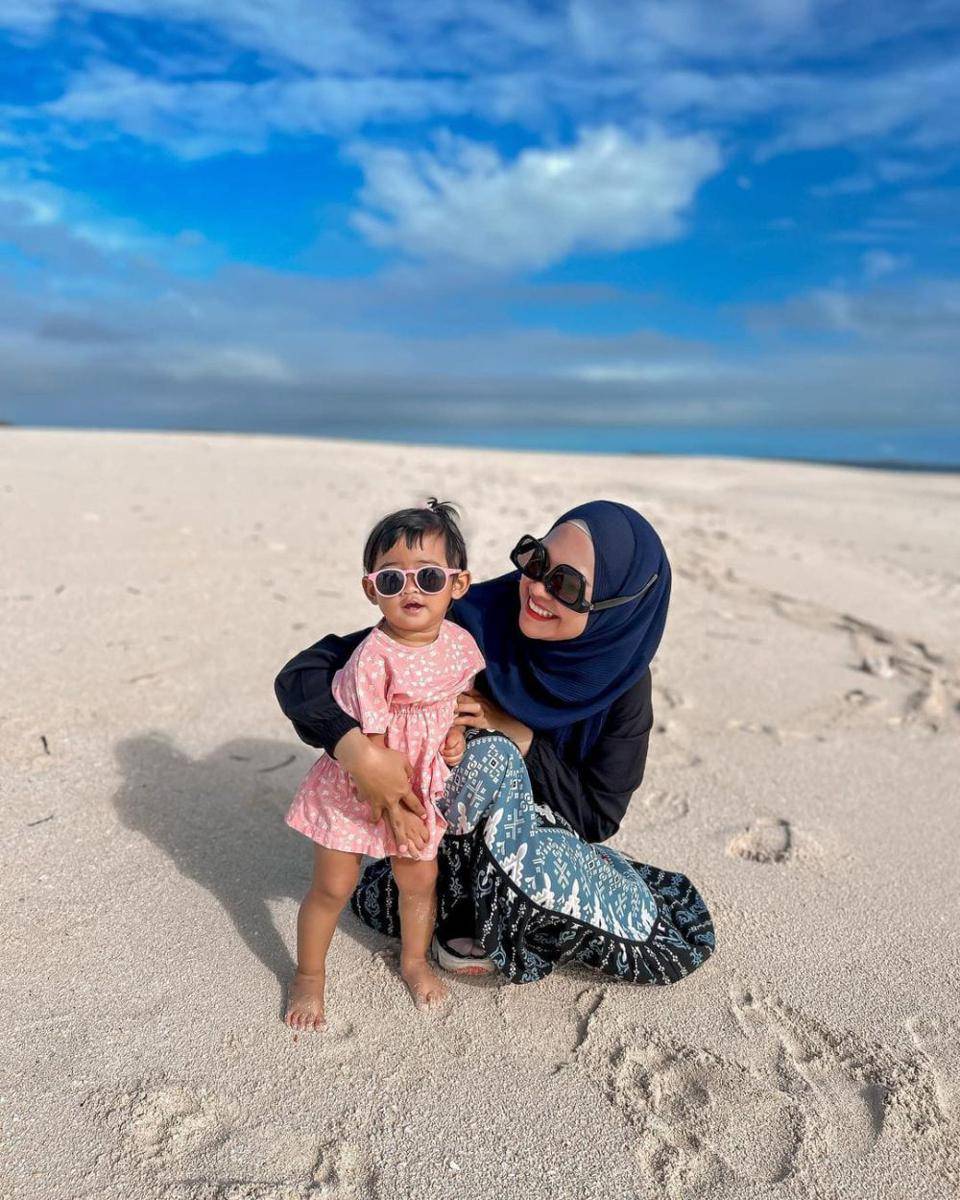 potret liburan Cut Raifa Aramoana (instagram.com/riaricis1795)