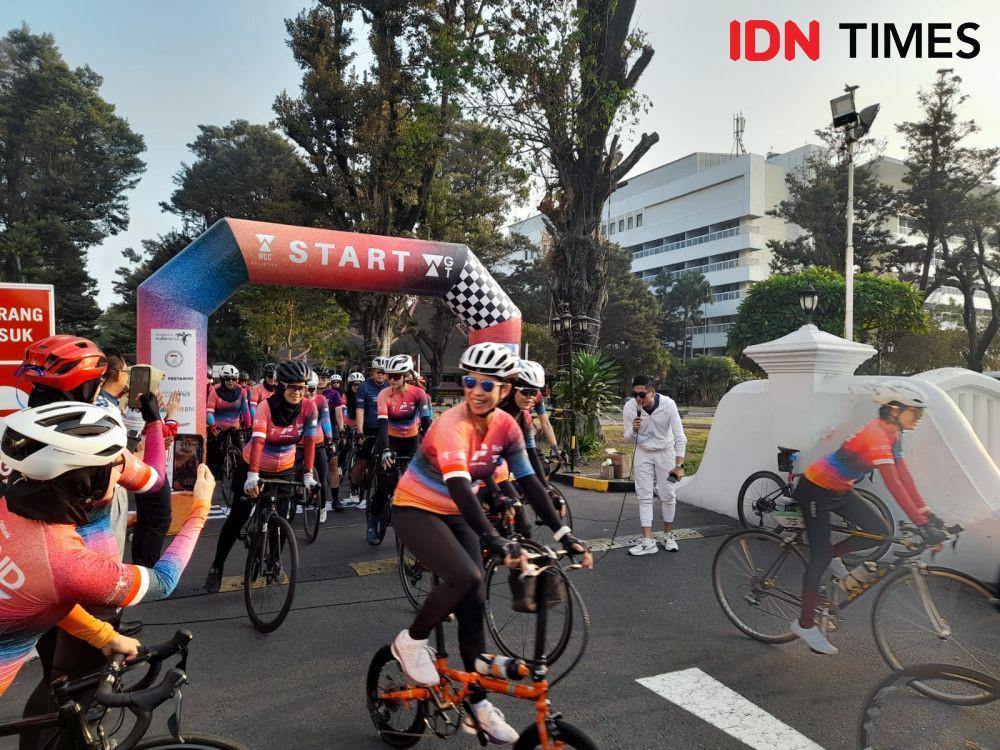 150 Pesepeda Perempuan Anggota WCC Susuri Pedesaan di Jogja
