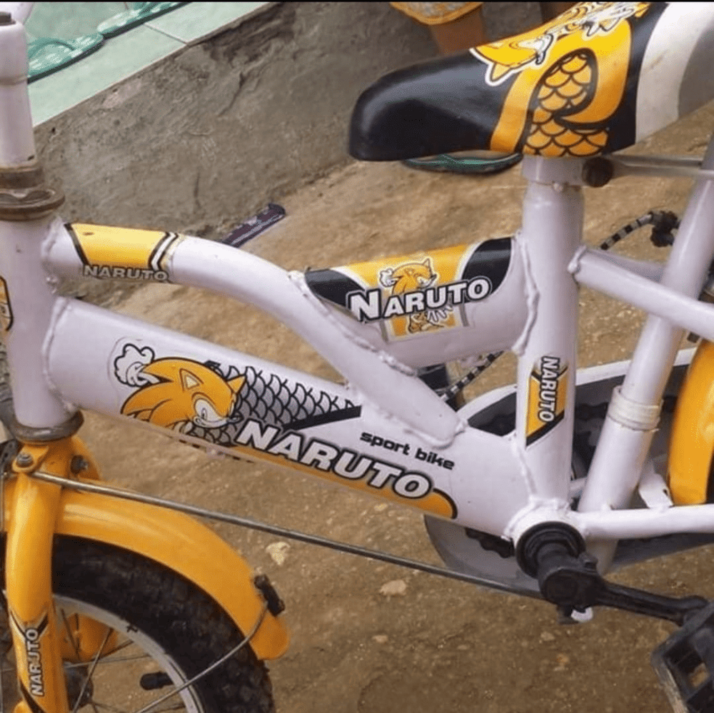 potret barang KW terinspirasi dari Naruto (reddit.com/user/IronBENGA-BR)