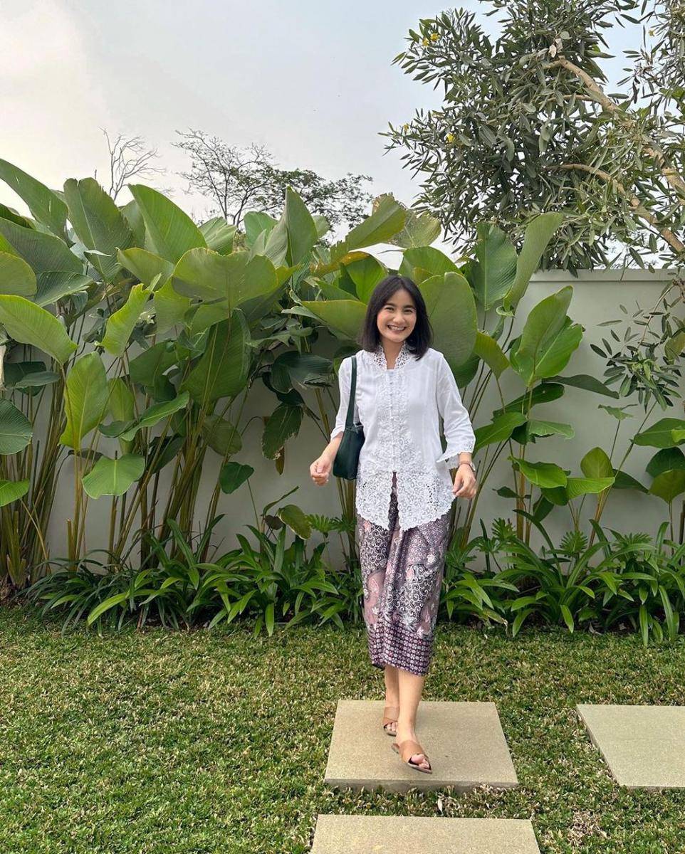 Outfit kondangan Jesica Ceren (instagram.com/jesicaceren)