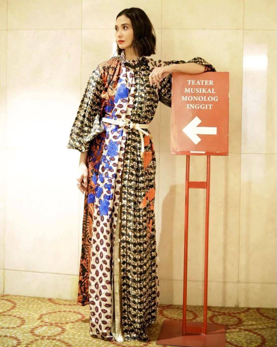 Koleksi batik Marsha Timothy (instagram.com/marshatimothy)