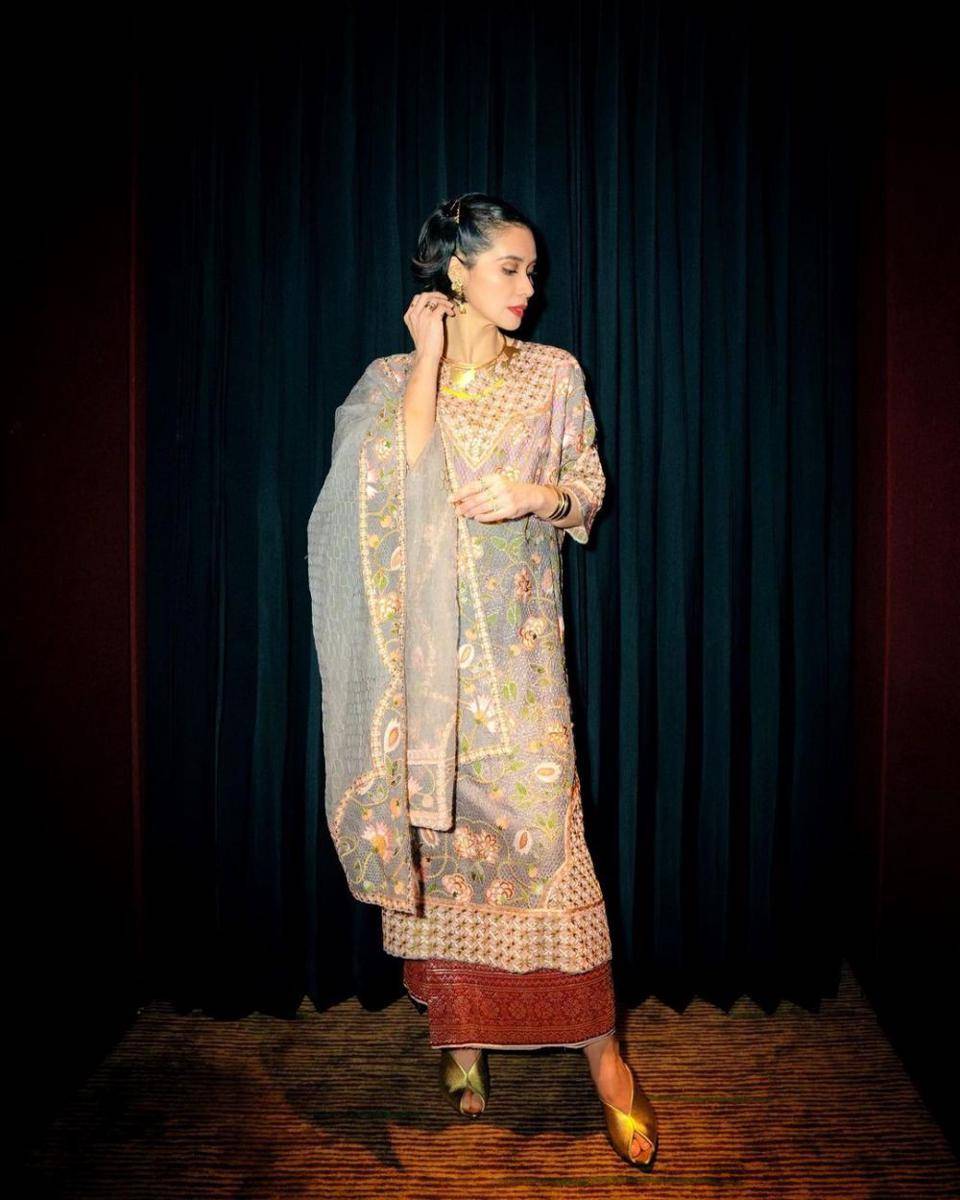 Koleksi batik Marsha Timothy (instagram.com/marshatimothy)