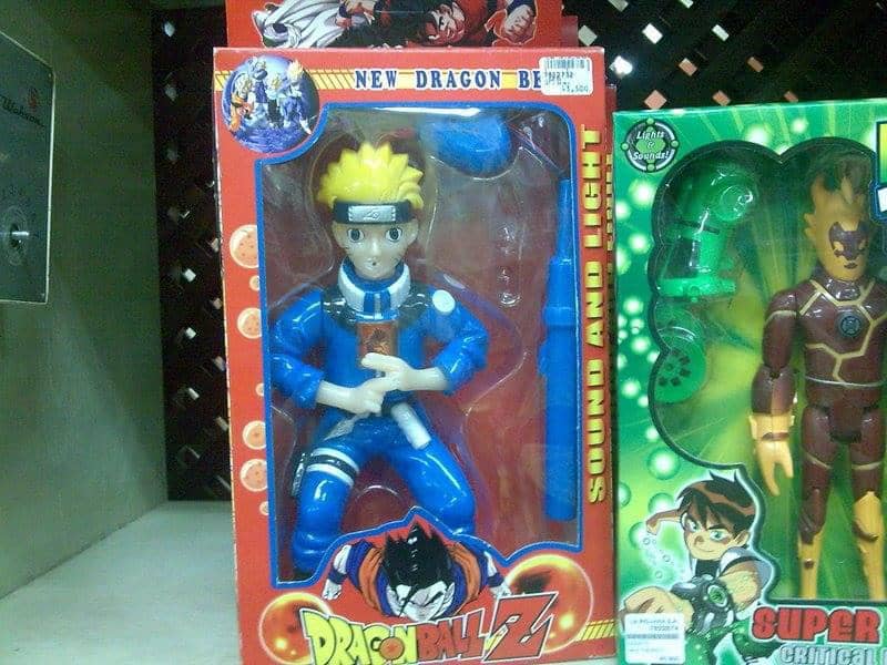 9 Barang KW yang Terinspirasi dari Naruto, kok Jadi Warna Biru?