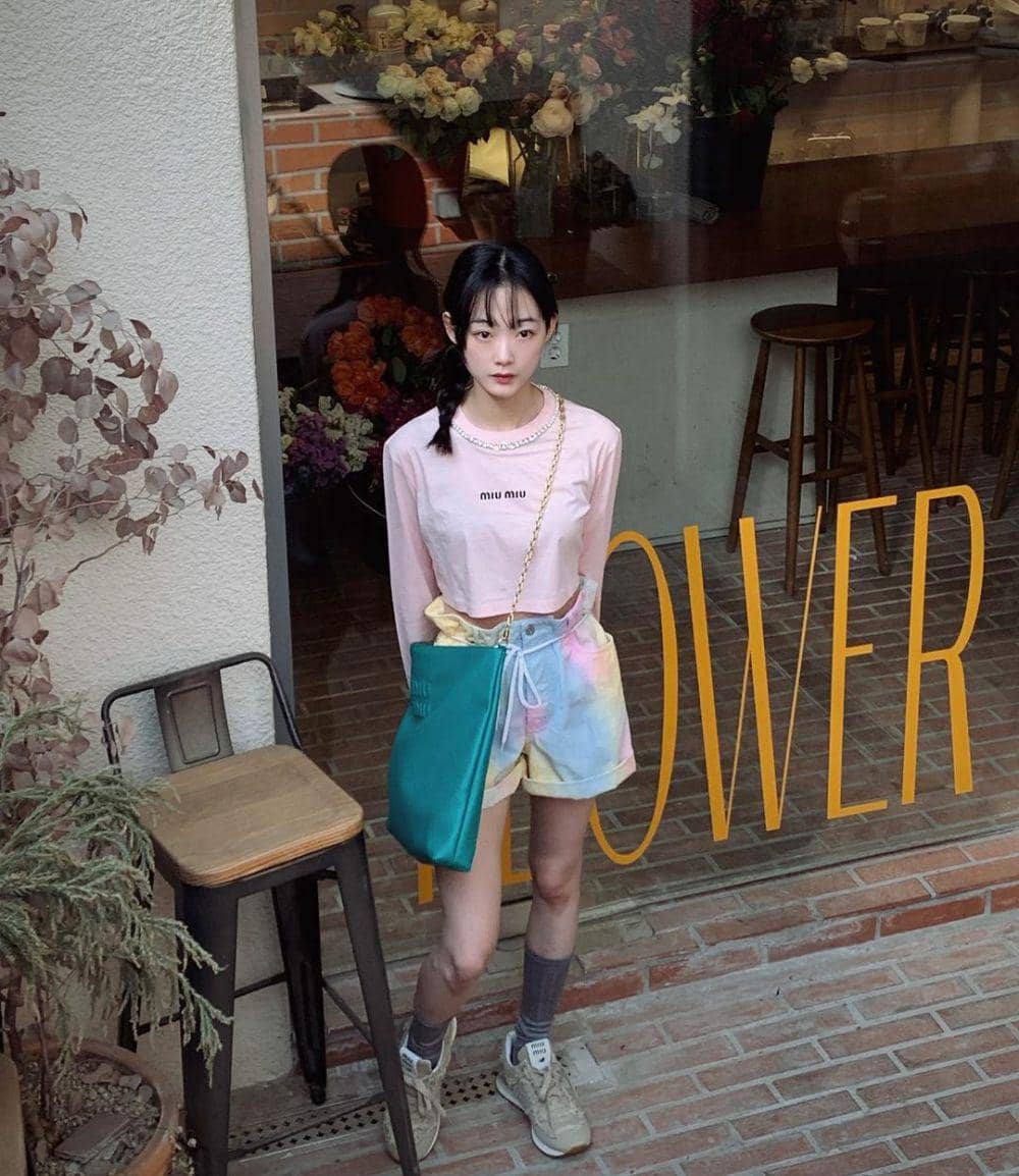 referensi outfit santai ala Lee Yoo Mi (instagram.com/leeyoum262)