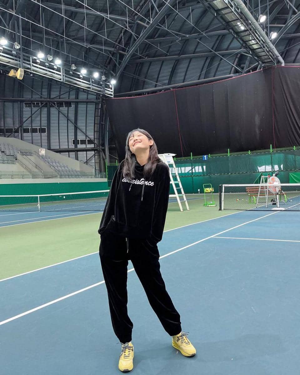 referensi outfit santai ala Lee Yoo Mi (instagram.com/leeyoum262)