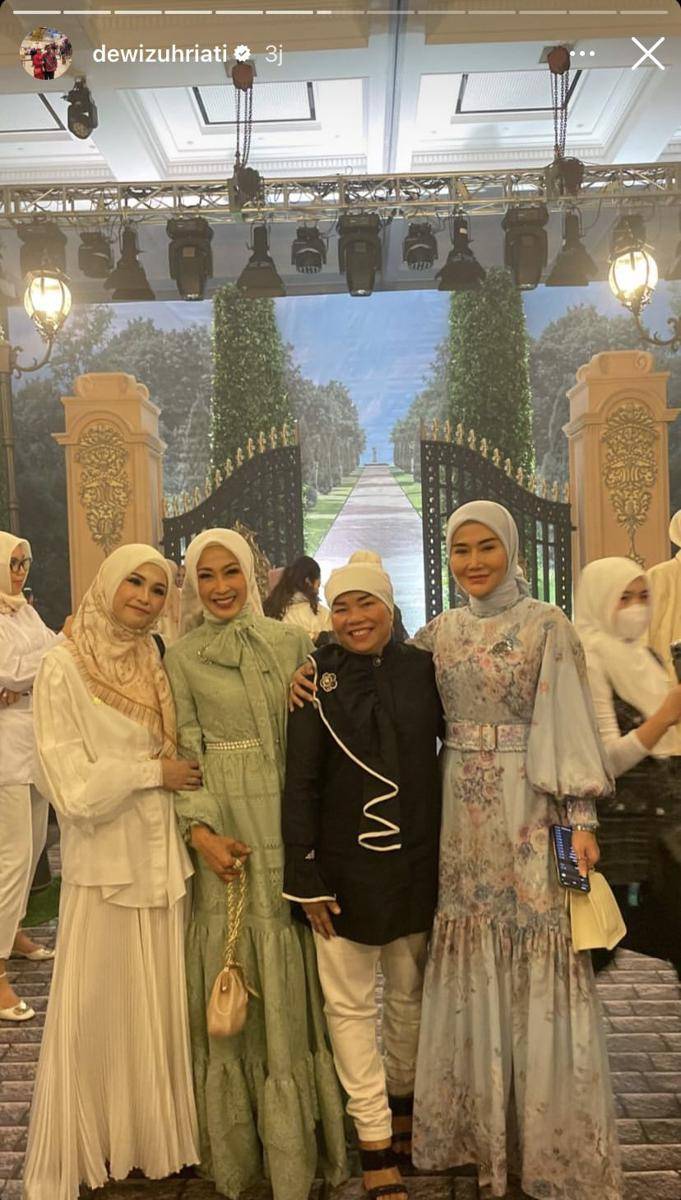 potret artis di acara Rose and Beyond Putri Zulhas (Instagram.com/dewizuhriati)