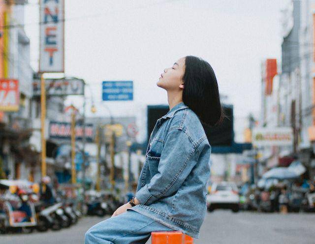 ilustrasi orang merenung (pexels.com/Chandri Anggara)