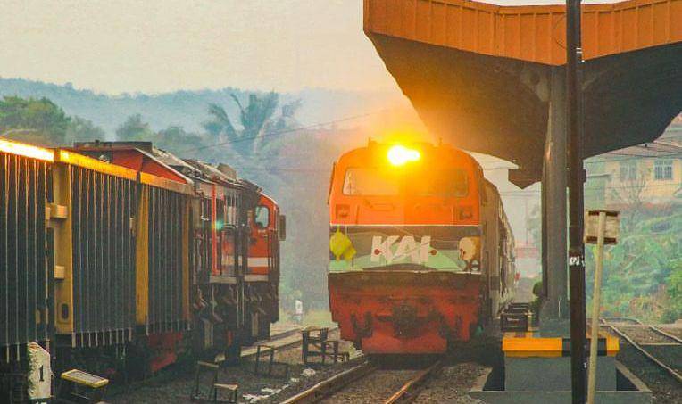 Kereta Api di Lampung. (Instagram/rfdivre4)