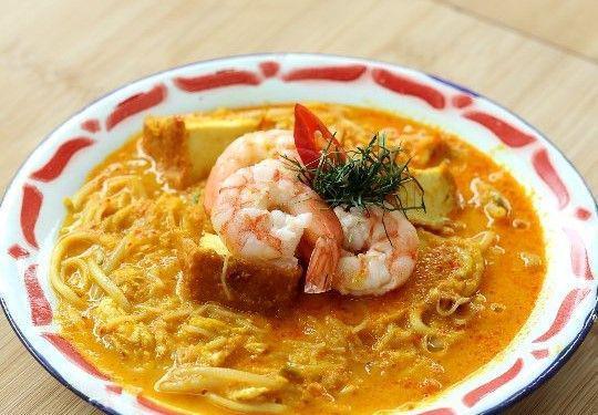 Resep Mi Godog Laksa ala Devina Hermawan, Kuahnya Creamy Banget