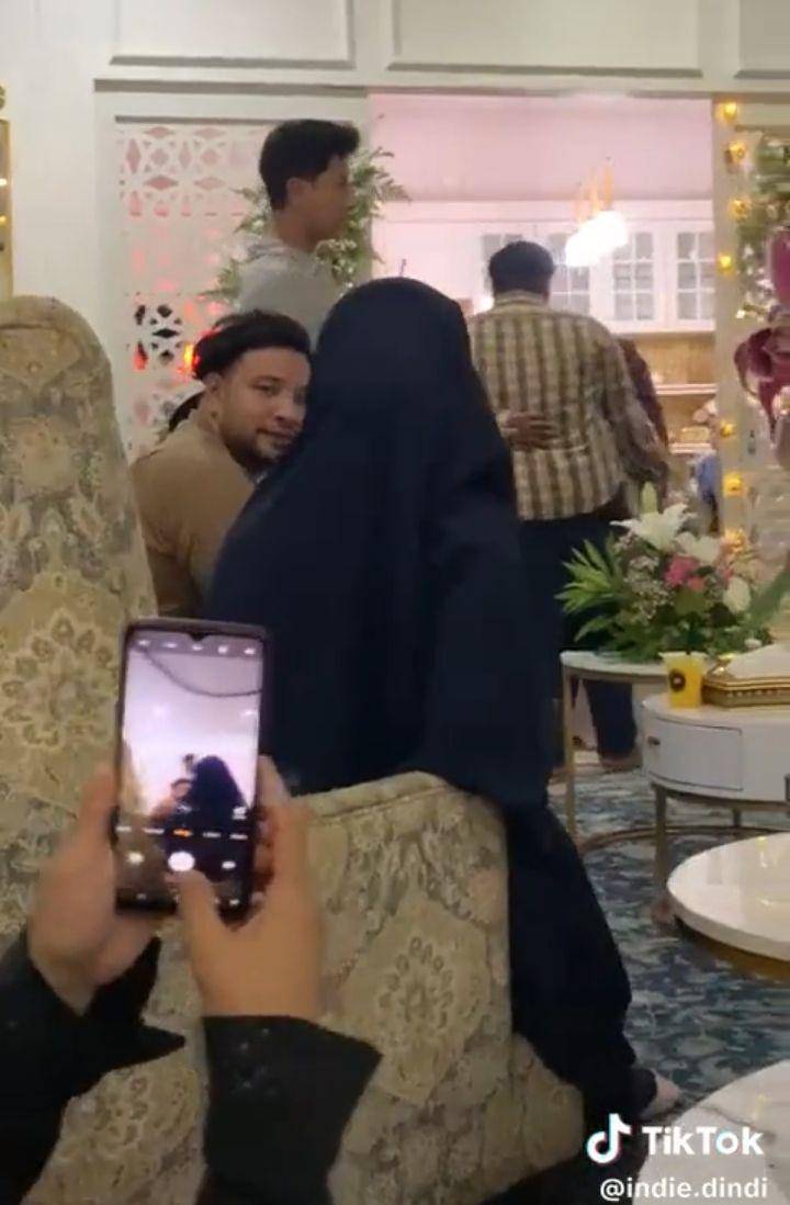 Irish bella bertemu Ammar Zoni (Tiktok.com/indie.dindi)