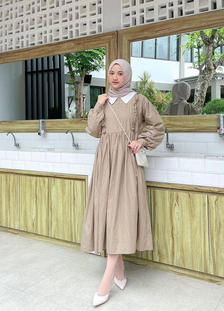 OOTD hijab Korean style (instagram.com/adellia.halim)