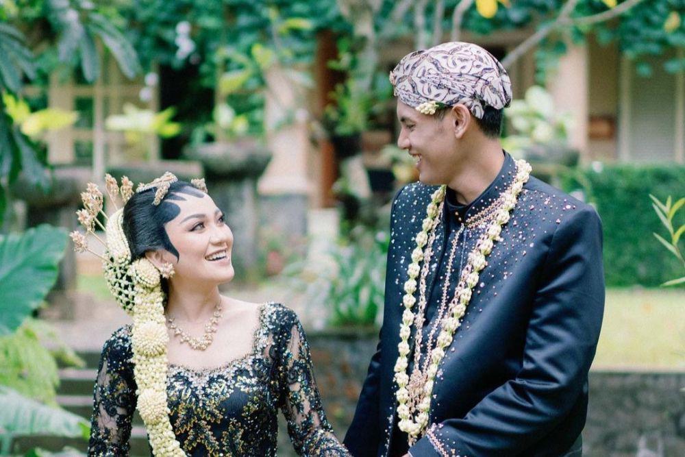 30 Panggilan Sayang Bahasa Jawa, Manis Hingga Gemas!