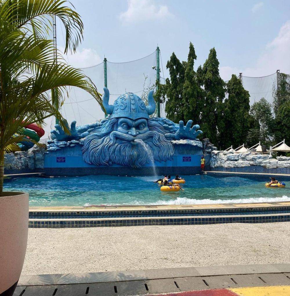 Pondok Indah Water Park (instagram.com/strada_jkt)