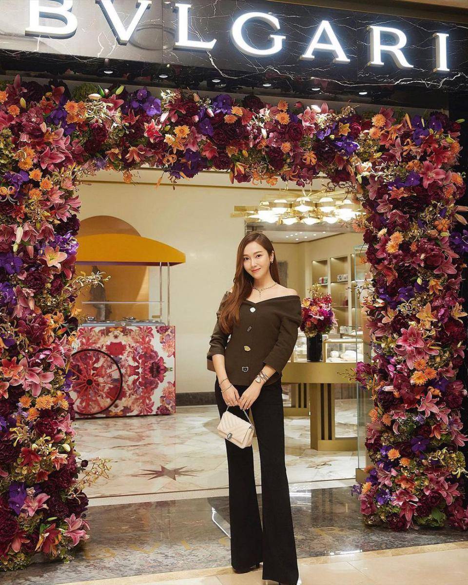 OOTD semi formal ala Jessica Jung (instagram.com/jessica.syj)