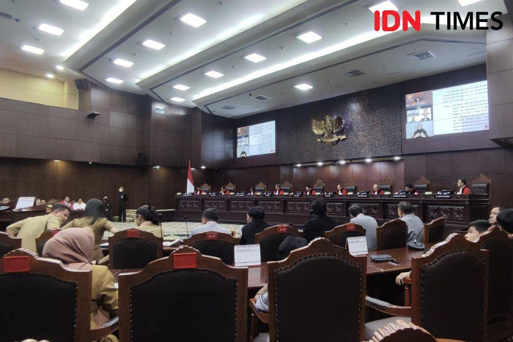 Sidang Putusan Mahkamah Konstitusi mengenai Batas Usia Capres-Cawapres 35 Tahun. (IDN Times/Yosafat Diva Bayu Wisesa)