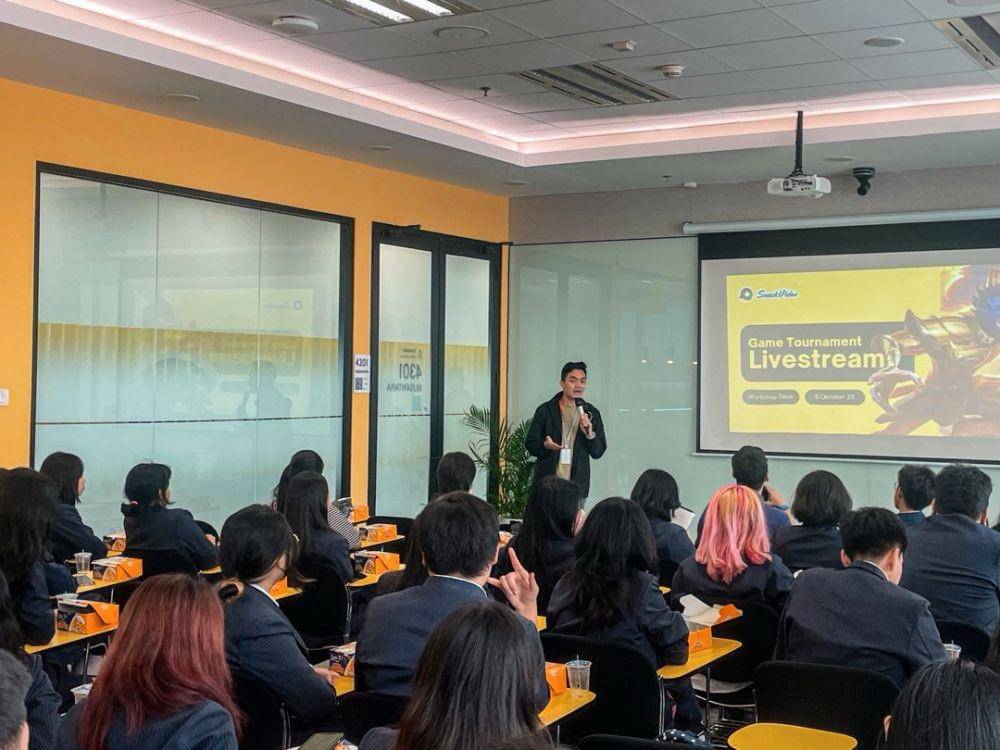 Kolaborasi edukasi SnackVideo dan SMA PSKD 1 Jakarta (Dok.SnackVideo)