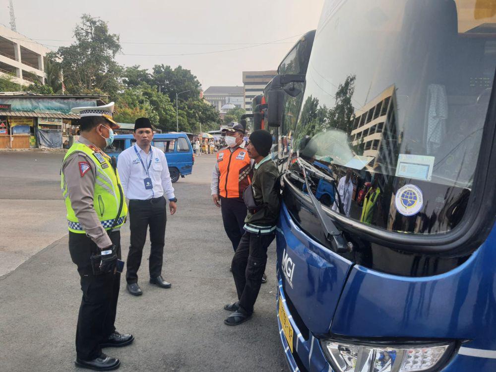 Polisi Bakal Copot Klakson Telolet Bus