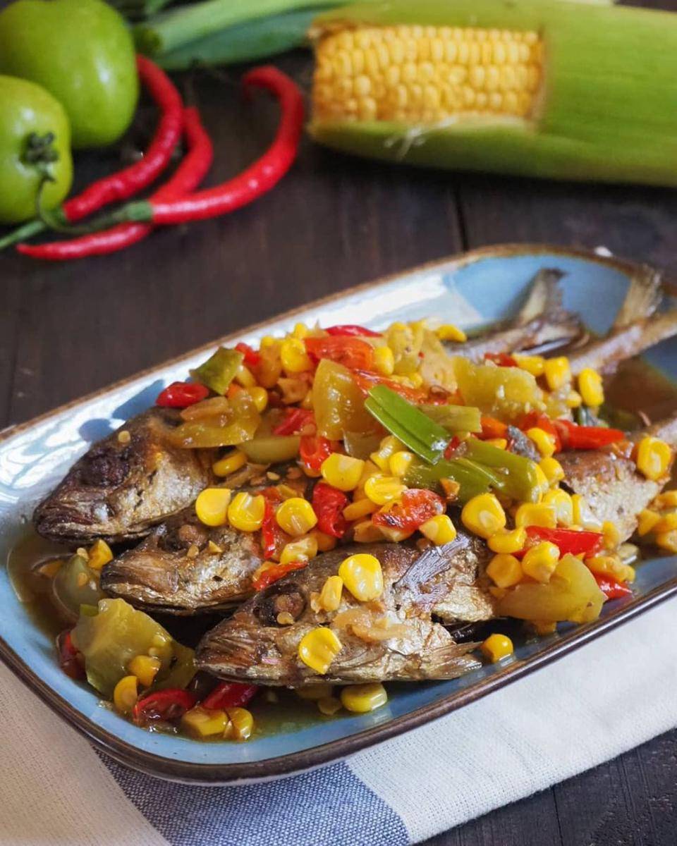Tumis jagung ikan peda (instagram.com/thuliink_)