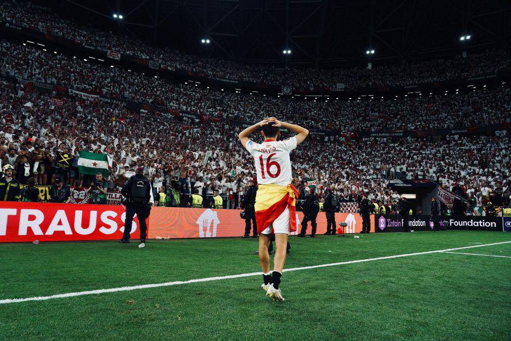 Jesus Navas (sevillafc.es)