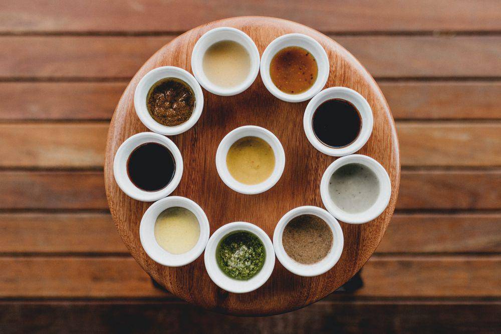 ilustrasi dressing saus (unsplash.com/@jonathanborba)