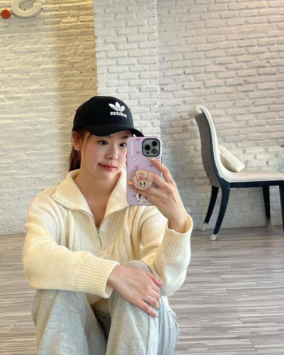 June Wanwimol (instagram.com/junewanwimol19)