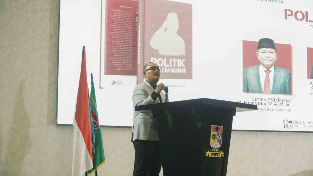 Bedah Buku 'Politik Pertahanan', Dahnil Kagum Kekritisan Anak Medan