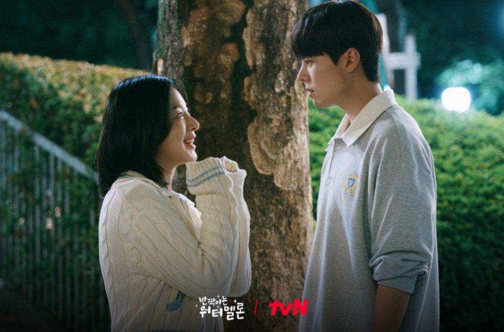 On Eun Yu (Seol In Ah) dan Ha Eun Gyeol (Ryeo Un) di drama Twinkling Watermelon (dok. tvN/Twinkling Watermelon)