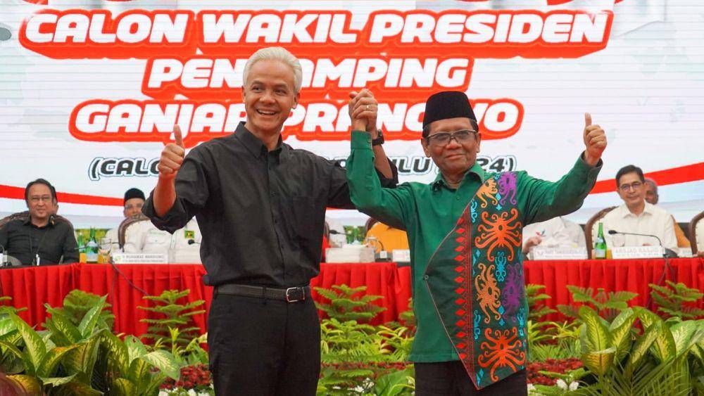 Menko Polhukam, Mahfud MD ketika diumumkan sebagai bacawapres Ganjar Pranowo di DPP PDI Perjuangan pada 18 Oktober 2023. (Dokumentasi tim media Polhukam)