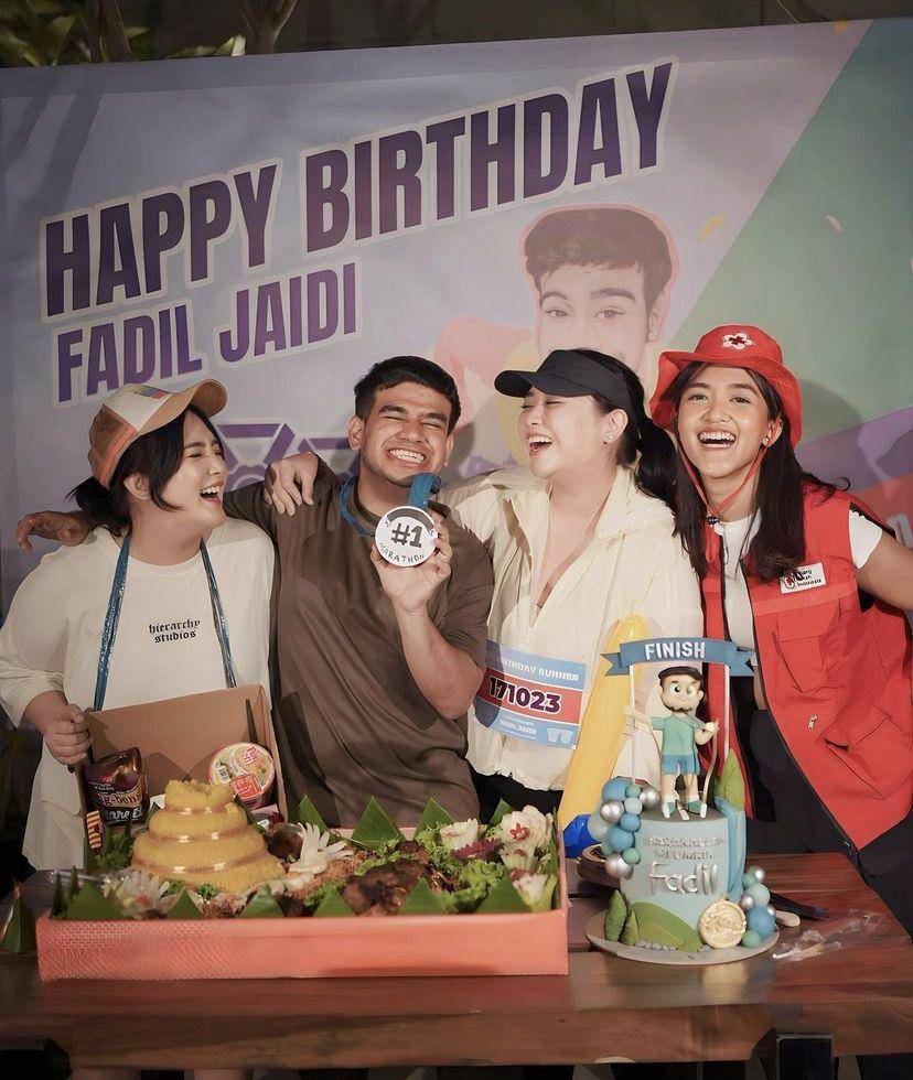 pesta ulang tahun Fadil Jaidi ke-29 (instagram.com/clarissaputri_)