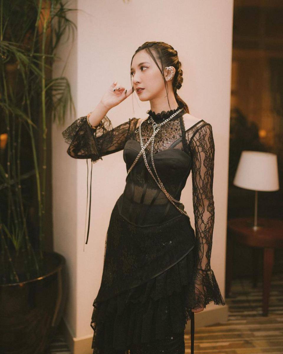 ide kostum halloween ala artis dan selebgram (instagram.com/sheiladaisha)