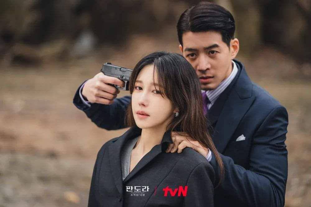 Lee Ji Ah dan Lee Sang Yoon di Pandora: Beneath the Paradise (dok. tvN/Pandora: Beneath the Paradise)