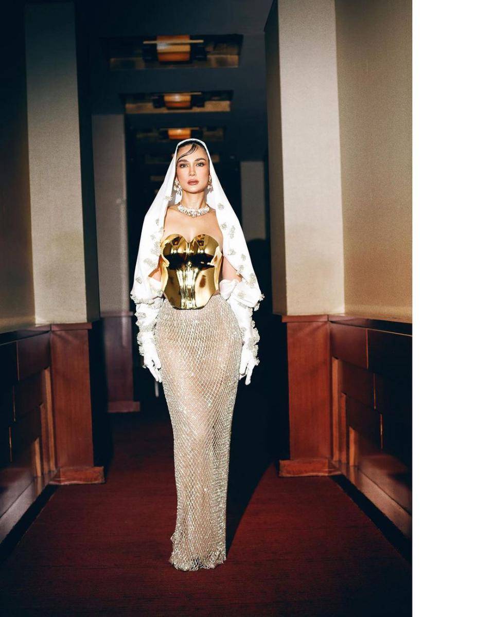 ide kostum halloween ala artis dan selebgram (instagram.com/lunamaya)
